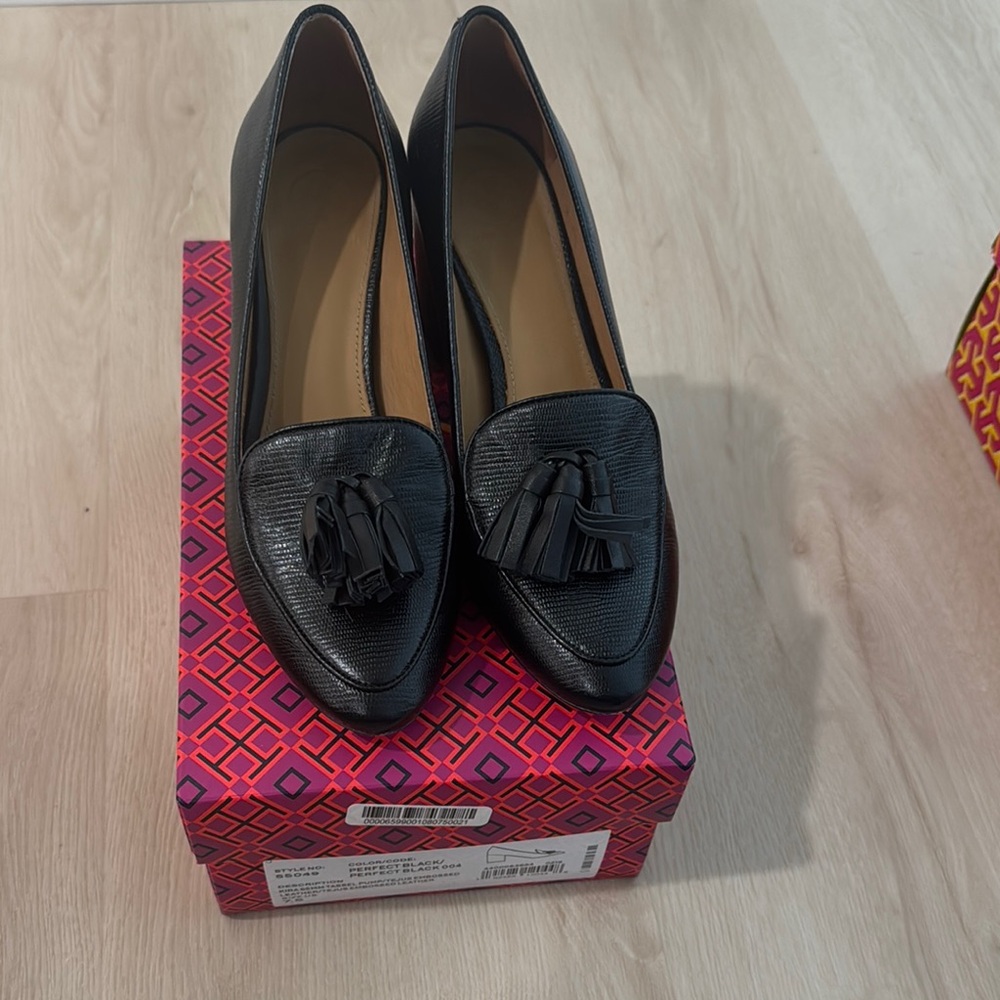 Women's Black Tassel Loafer Flats